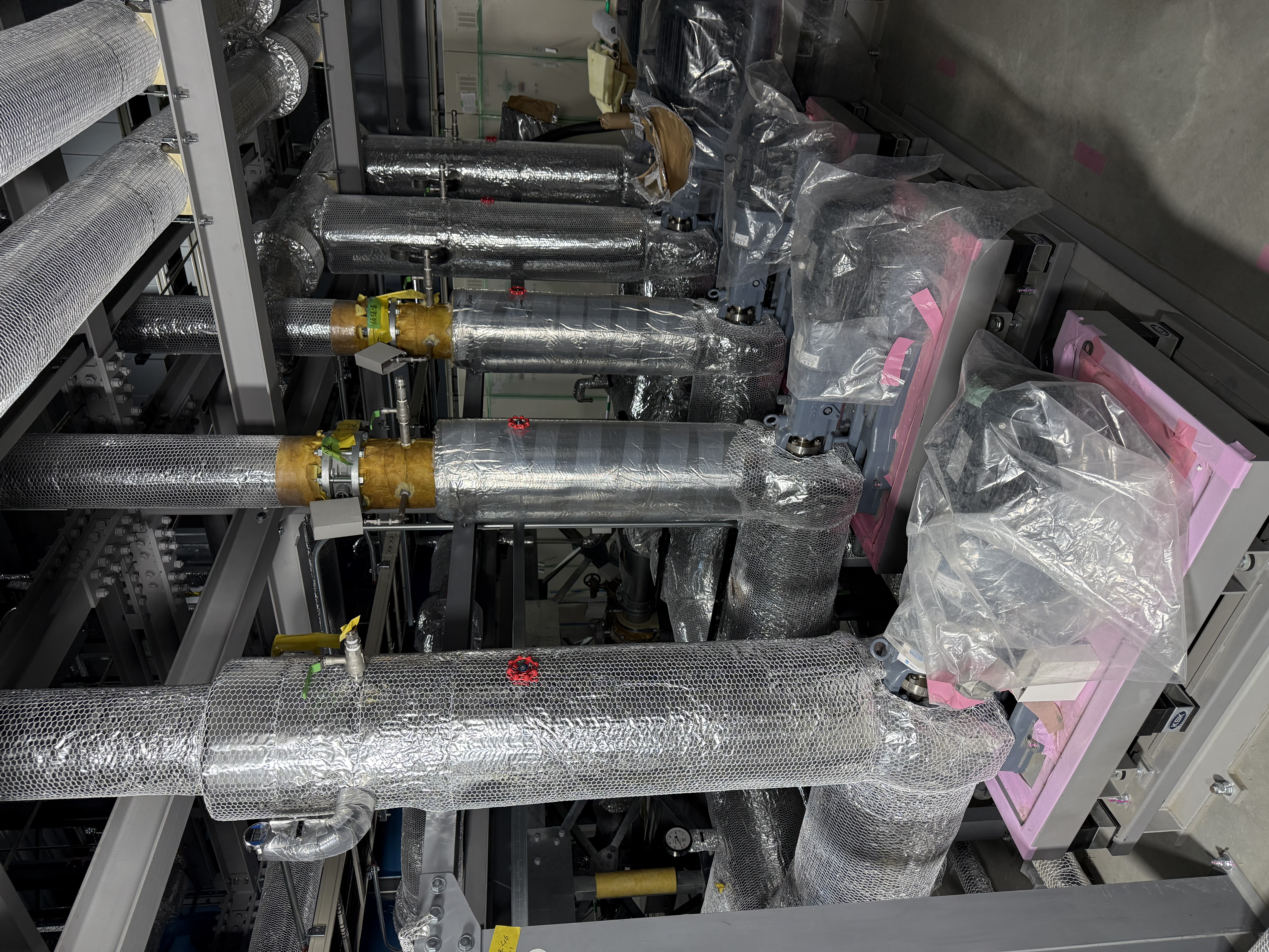 冷温水 ラッキング工事